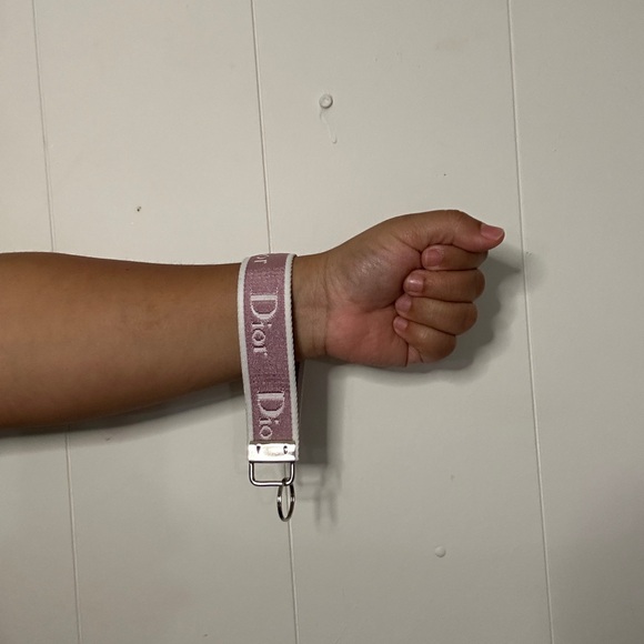 Keychain (medium) - Picture 4 of 4